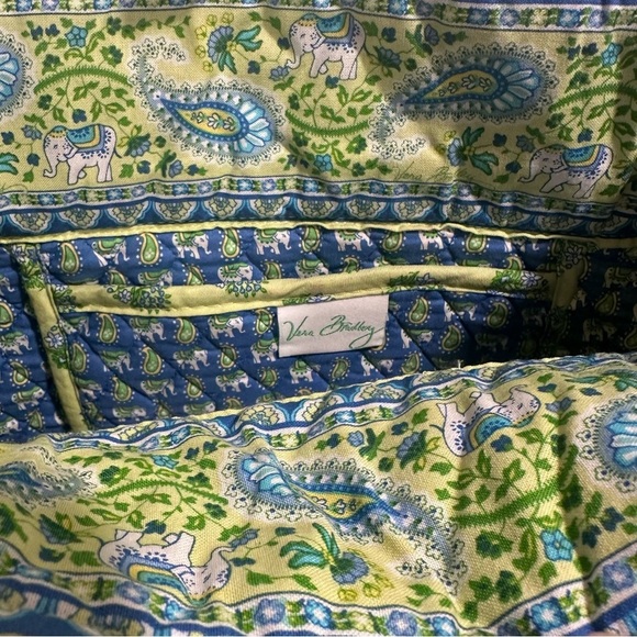 Vera Bradley Medium Tote in Citrus, Button Toggle Closure, Retired 2006 Vintage - Picture 7 of 12